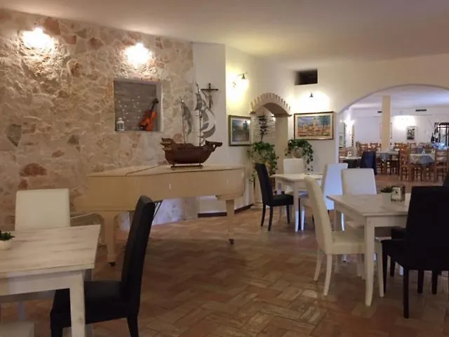 Hotel Le Quattro Lune Orosei