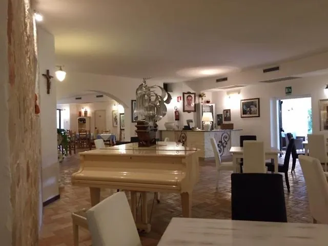 Hotel Le Quattro Lune Orosei